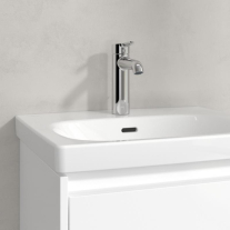 Lavoar suspendat Villeroy&Boch Skyla 55 cm, CeramicPlus, alb alpin
